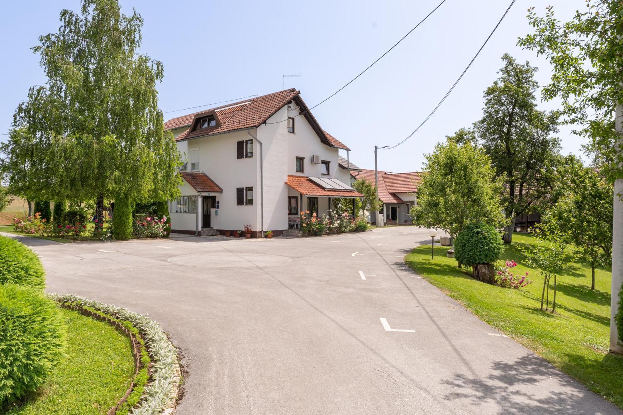 Apartments Patar Grabovac  Exteriér fotografie